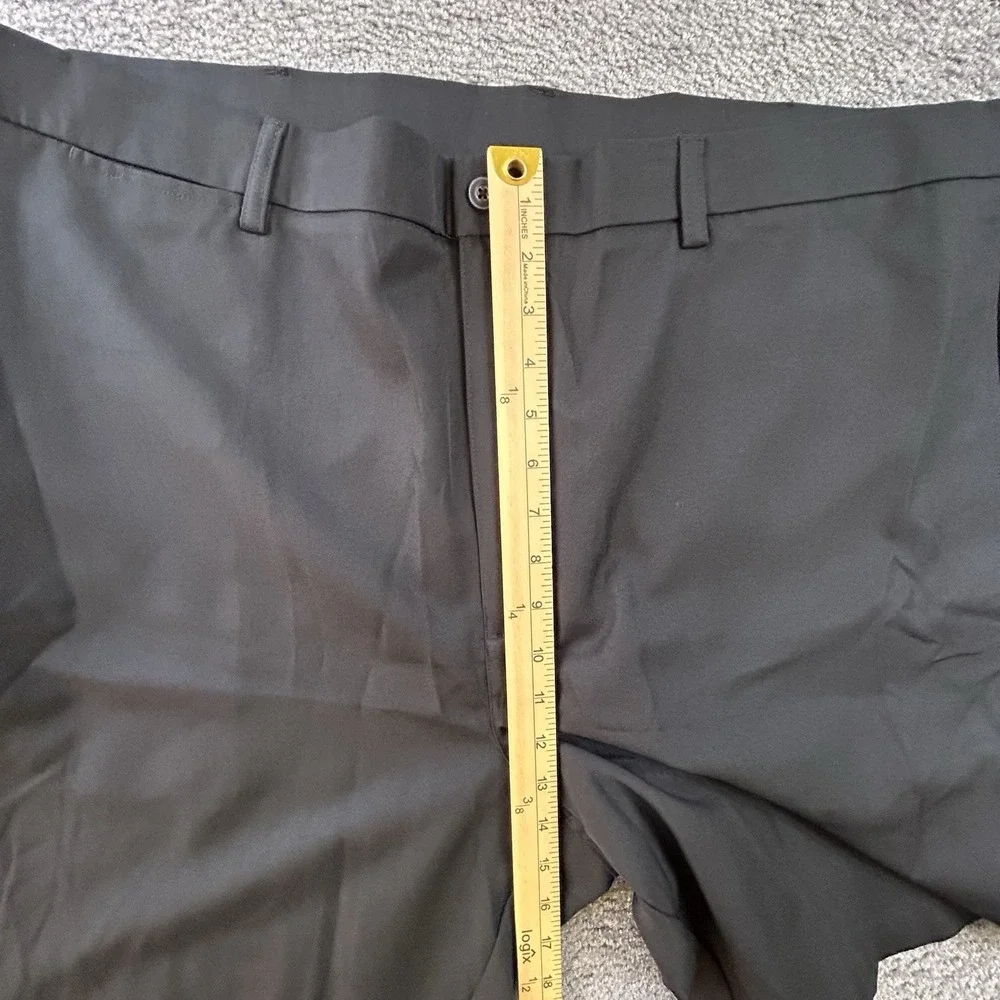 Ben Hogan Performance Mens Golf Shorts Black Flat Front Size 44 Caviar NEW